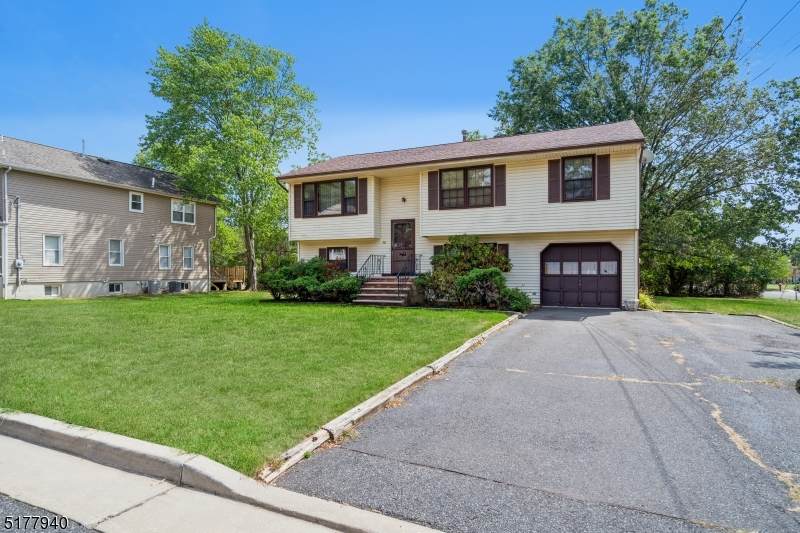 301 Fisher Ave - Photo 1
