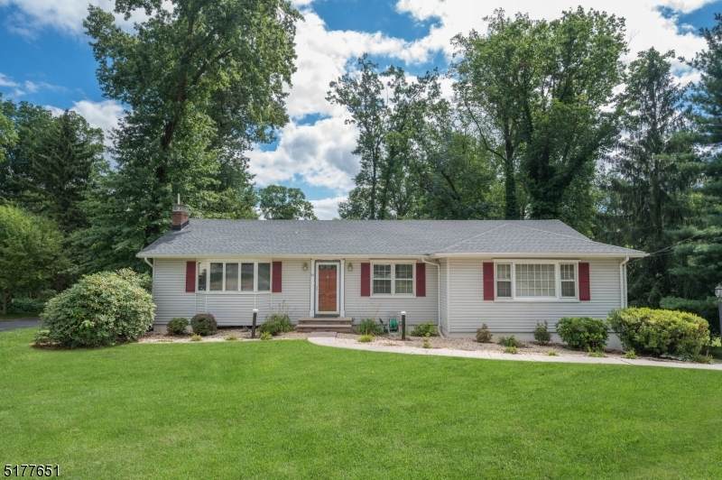 36 Longview Dr - Photo 1