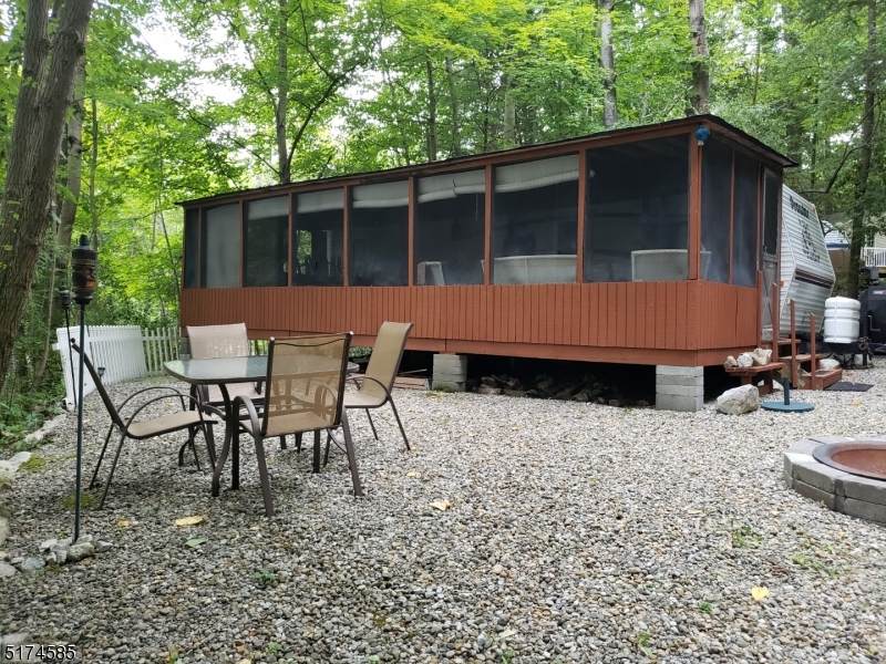 96 Oak - Photo 1
