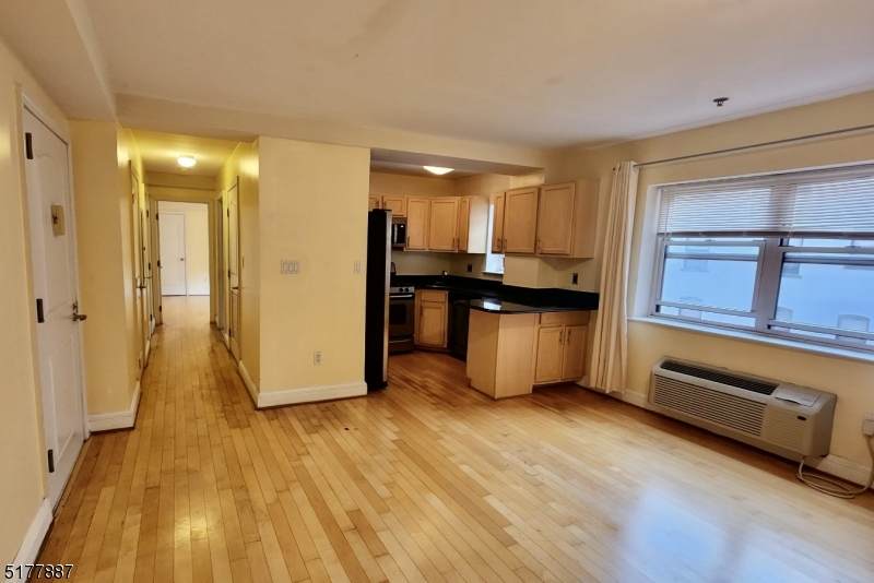 70 S Munn Ave - Photo 1