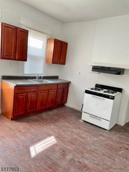 459 Irvine Turner Blvd - Photo 1