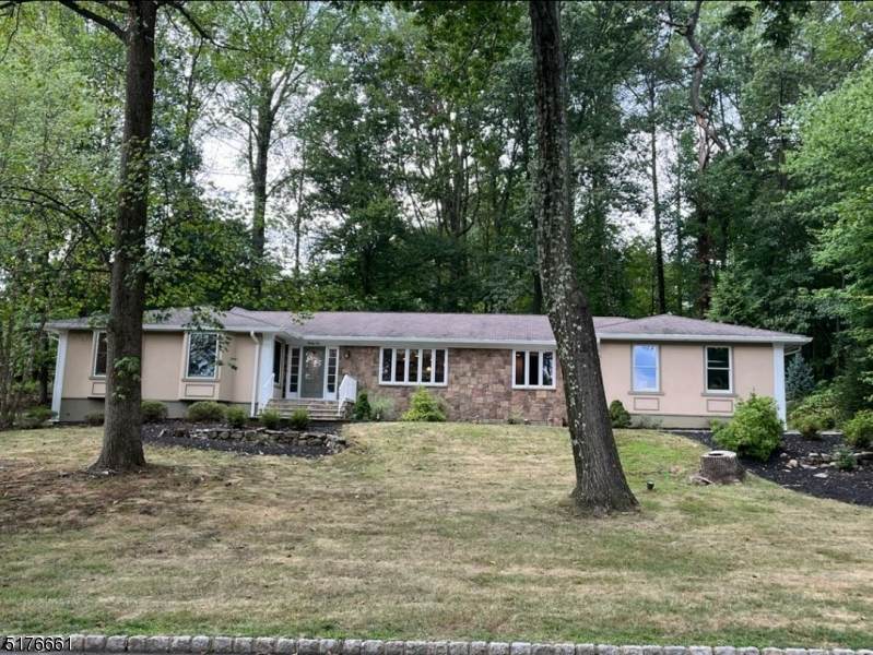 26 Southwood Dr - Photo 1