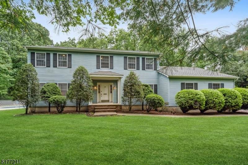 51 Brown Ave - Photo 1