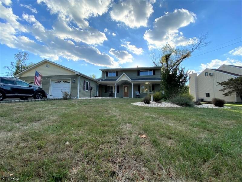 11 Stillwell Rd - Photo 1