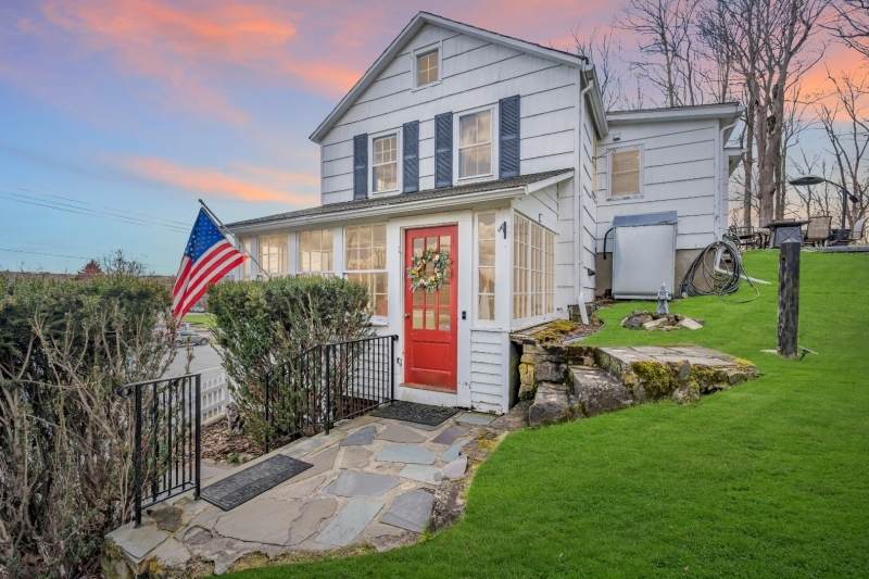 901 Millbrook Rd - Photo 1