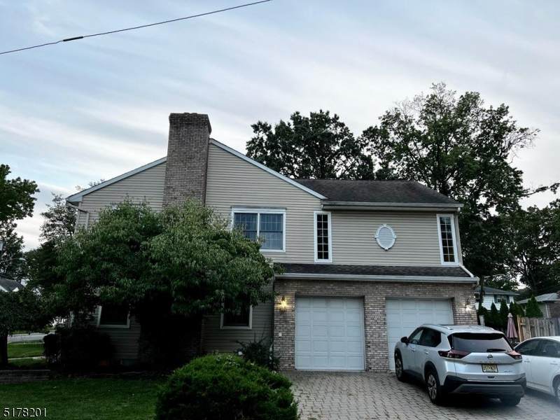 680 Duquesne Terr - Photo 1
