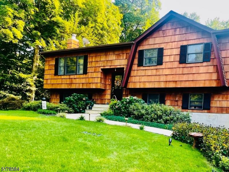 1 Spruce Dr - Photo 1