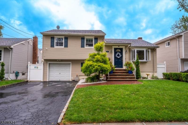 361 Roseland Pl - Photo 1
