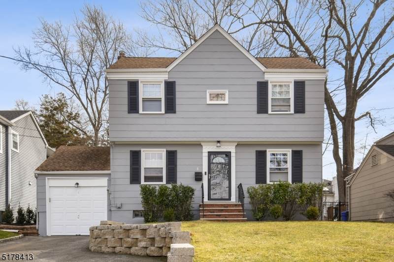 6 Twin Oak Rd - Photo 1