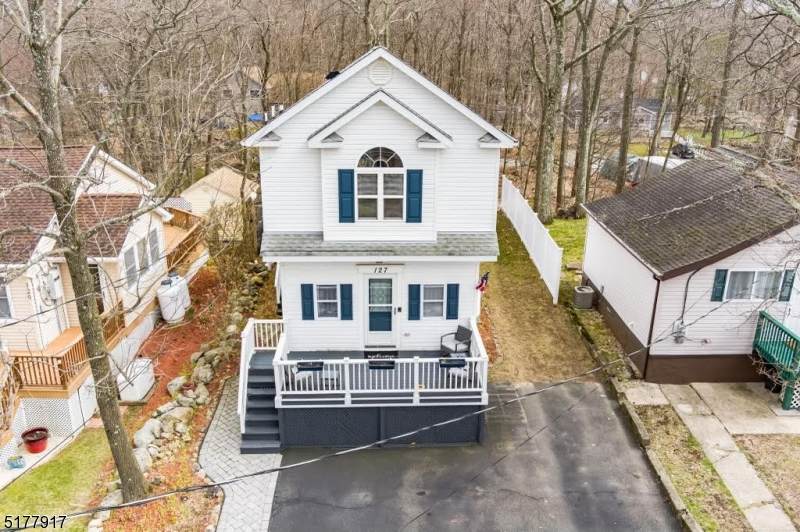 127 Vermont Trl - Photo 1