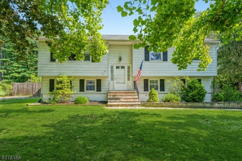 23 Meadow Ln - Photo 1