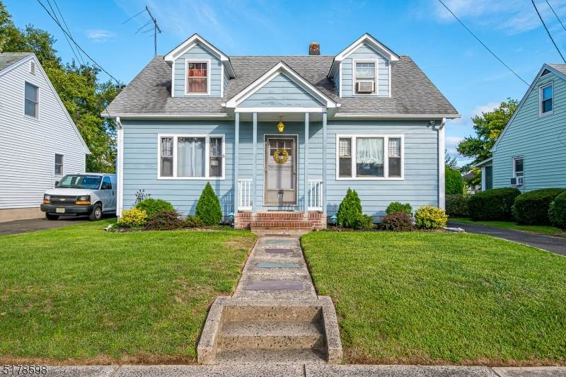 208 N 8Th Ave - Photo 1