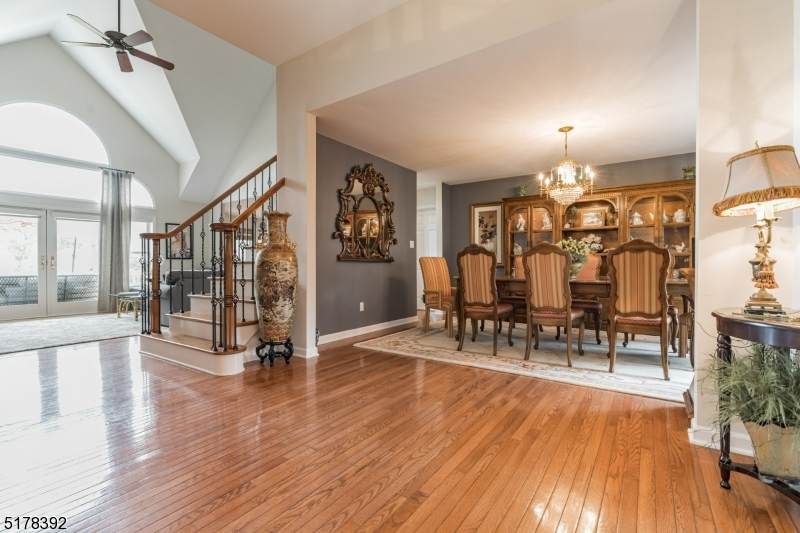28 Witherwood Dr - Photo 1