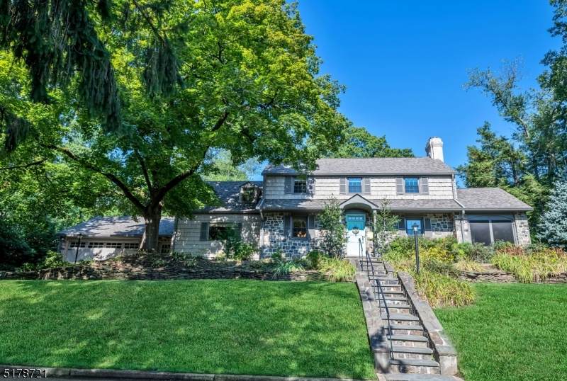 39 Hollis Dr - Photo 1