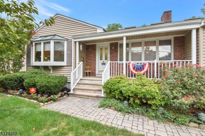 4 Nomahegan Ct - Photo 1