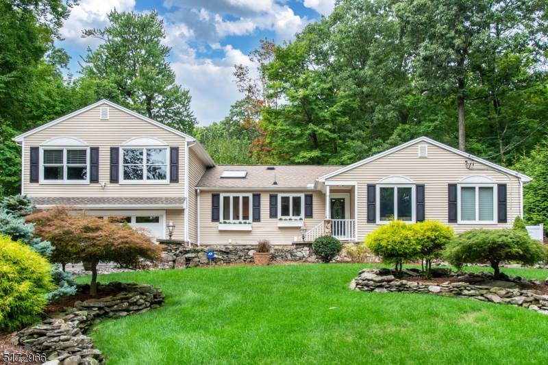 17 Virginia Rd - Photo 1