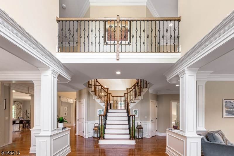 4 Treetop Ct - Photo 1