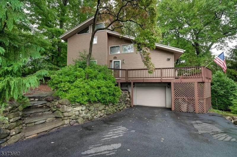 111 Upper High Crest Dr - Photo 1