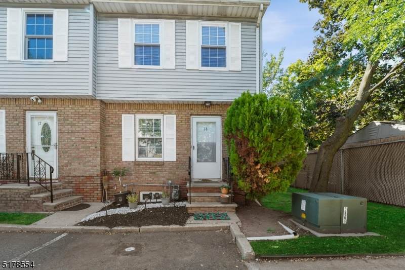 675 &R Garden - Photo 1
