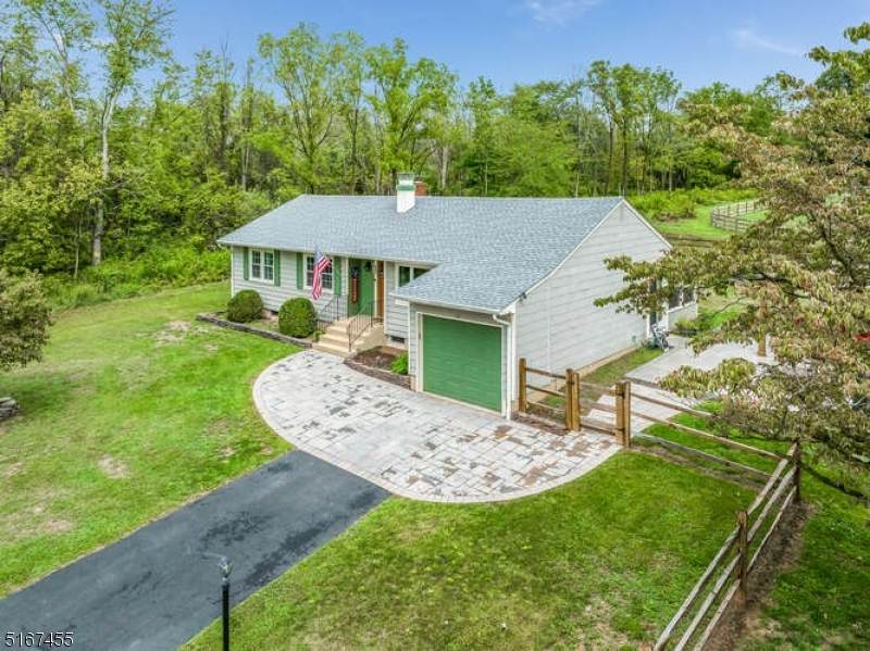 12 Railroad Ave - Photo 1