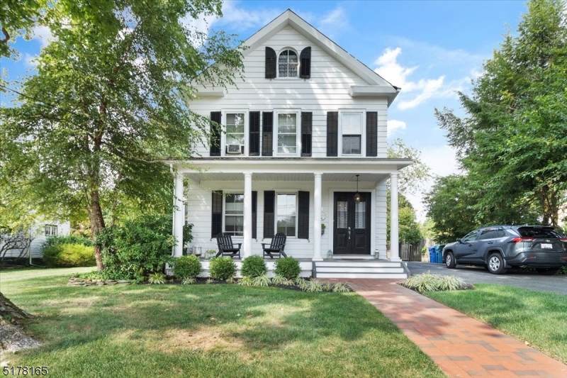 21 West St - Photo 1