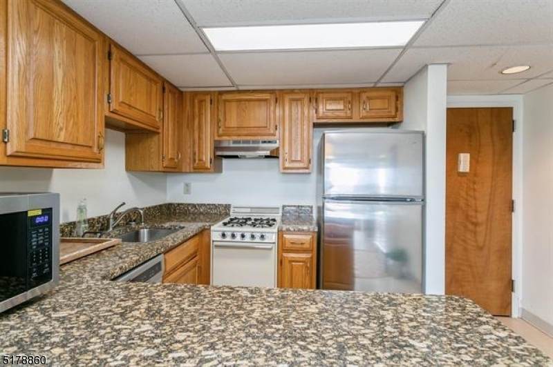 3505 Bergen Tpke - Photo 1