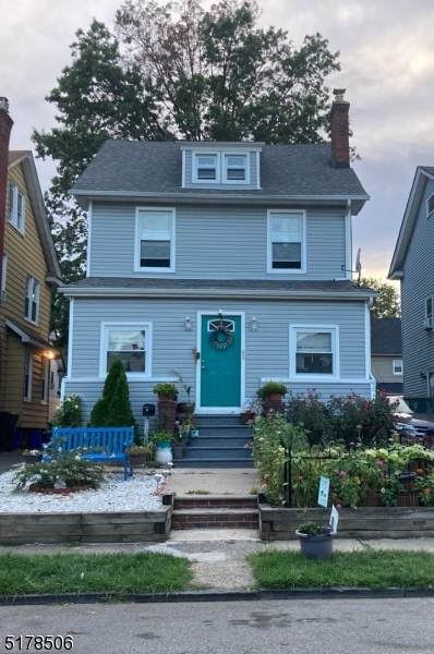 43 Irving St - Photo 1