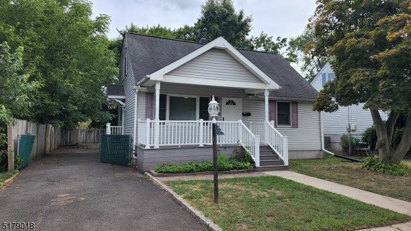 822 Huff Ave - Photo 1