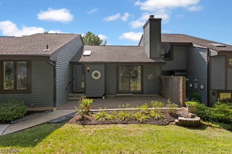 51 Aspen Dr - Photo 1