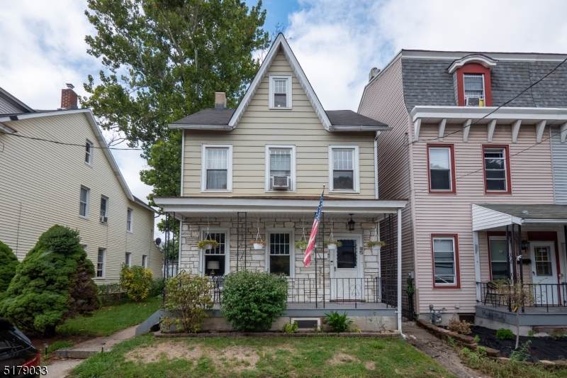 85 Rose St - Photo 1