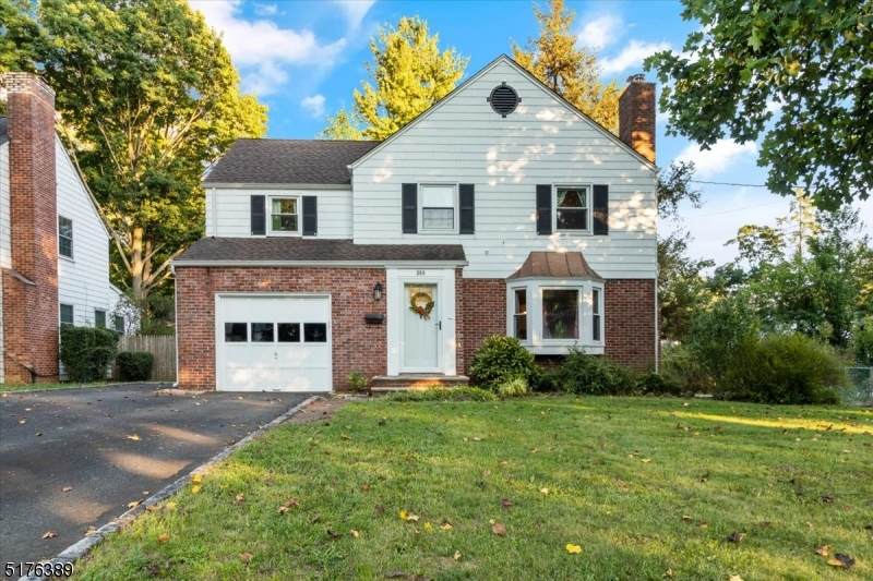 368 Mountain Ave - Photo 1