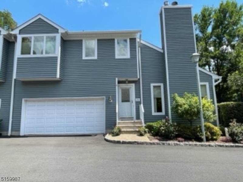 36 Meadowview Ln - Photo 1