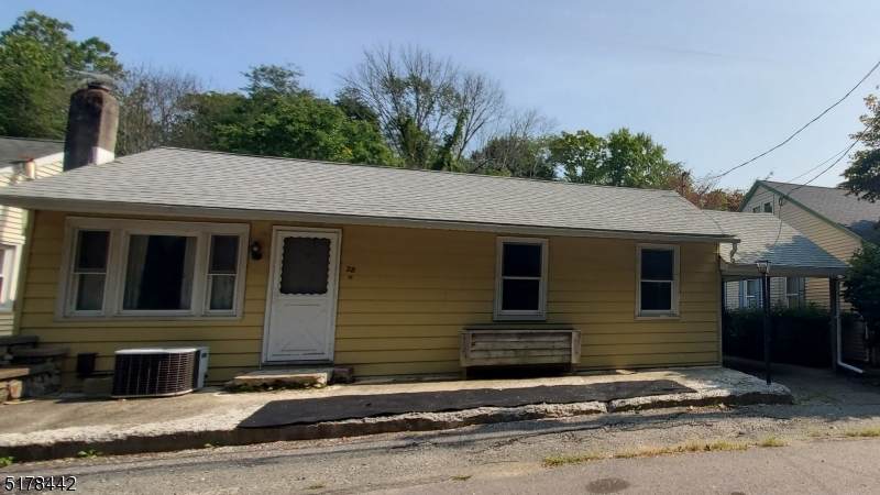 28 Apple Dr - Photo 1