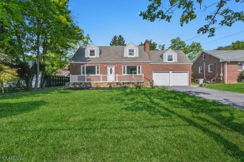 16 Lake Ave - Photo 1