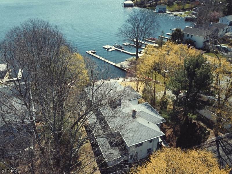 19 Lakeland Dr - Photo 1