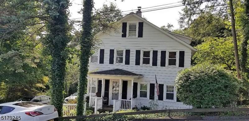 21 Grove St - Photo 1
