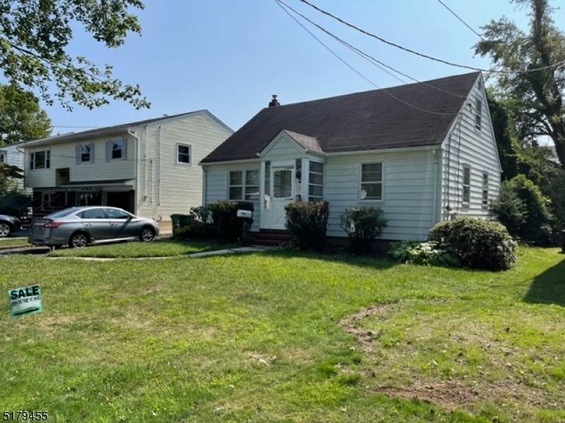 230 Dermody St - Photo 1