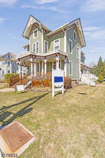 81 Main St, Suite B - Photo 1