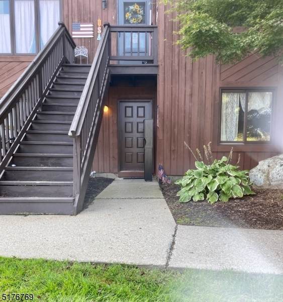 5 Pevero Dr - Photo 1