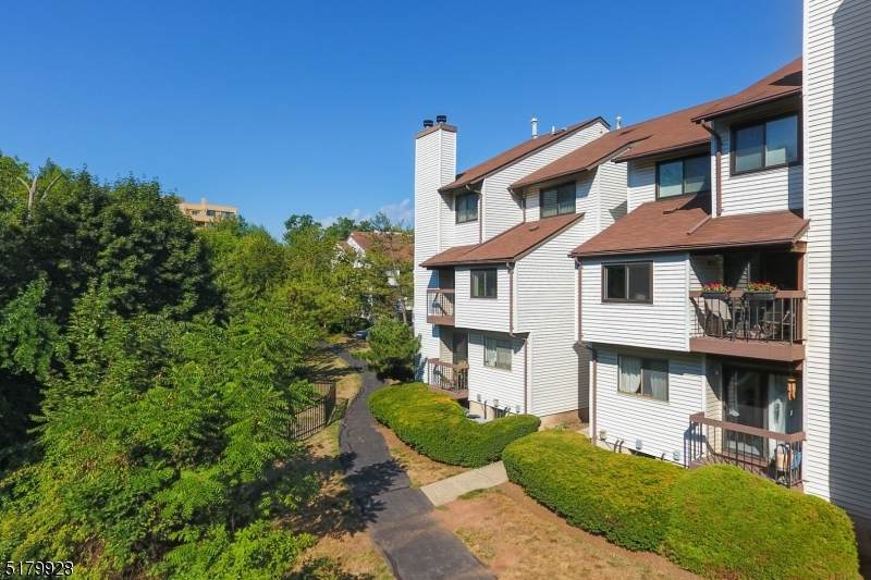 3405 Richmond Ct - Photo 1
