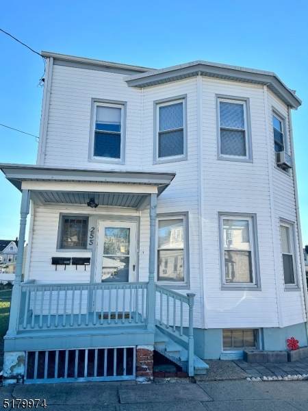 255 Paterson Ave - Photo 1