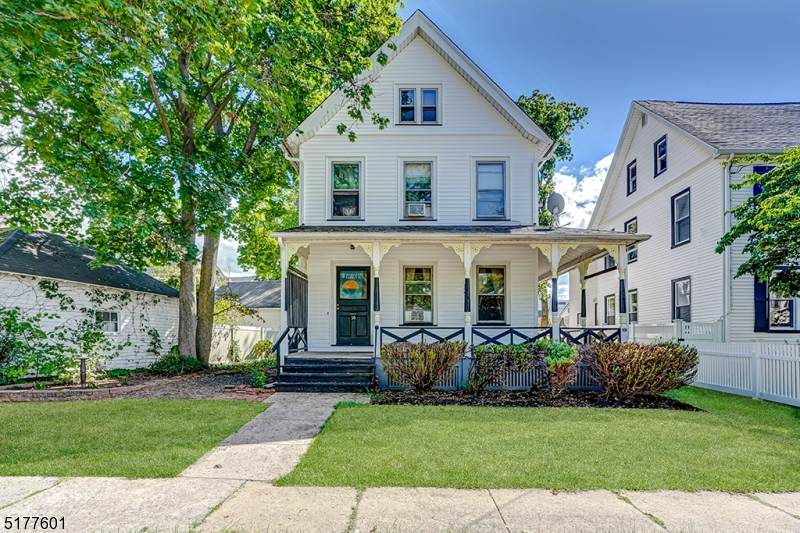 30 N Doughty Ave - Photo 1
