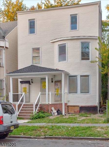 341 Park Ave - Photo 1