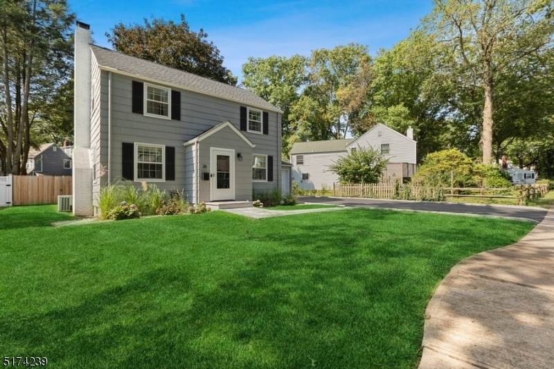 38 Marquette Rd - Photo 1