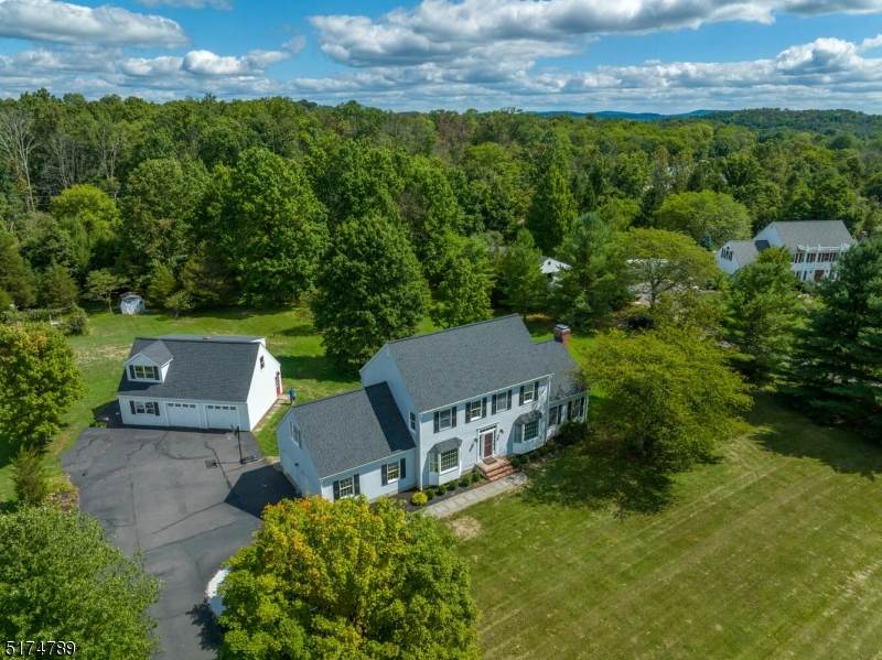 19 Stonebridge Rd - Photo 1
