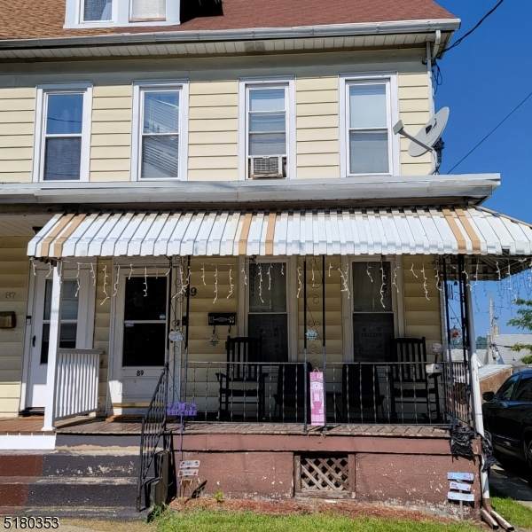 89 Summit Ave - Photo 1