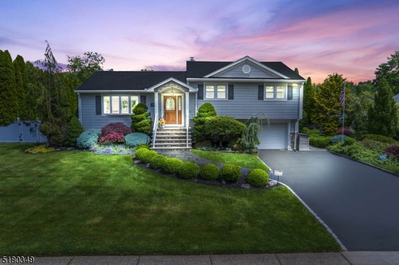 8 Lincoln Pl - Photo 1