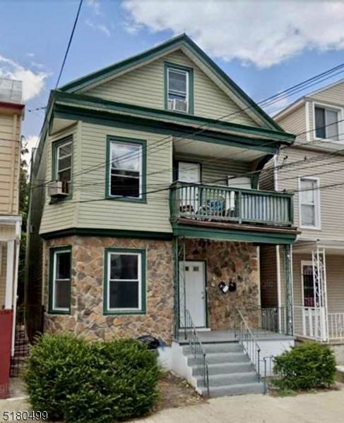 257 12Th Ave - Photo 1