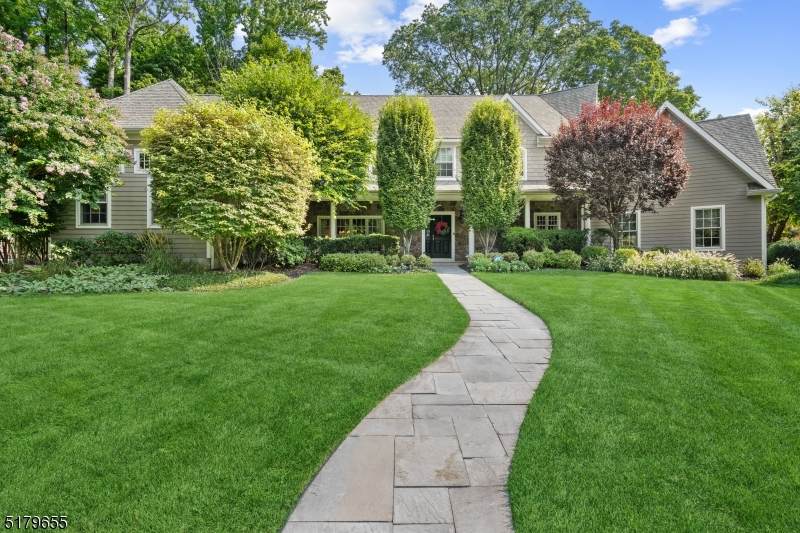 2 Edgewood Rd - Photo 1