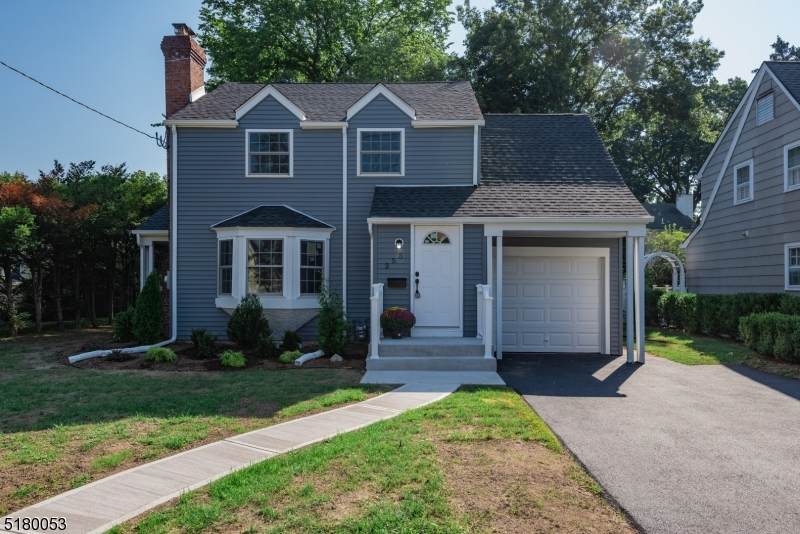 255 N Pleasant Ave - Photo 1